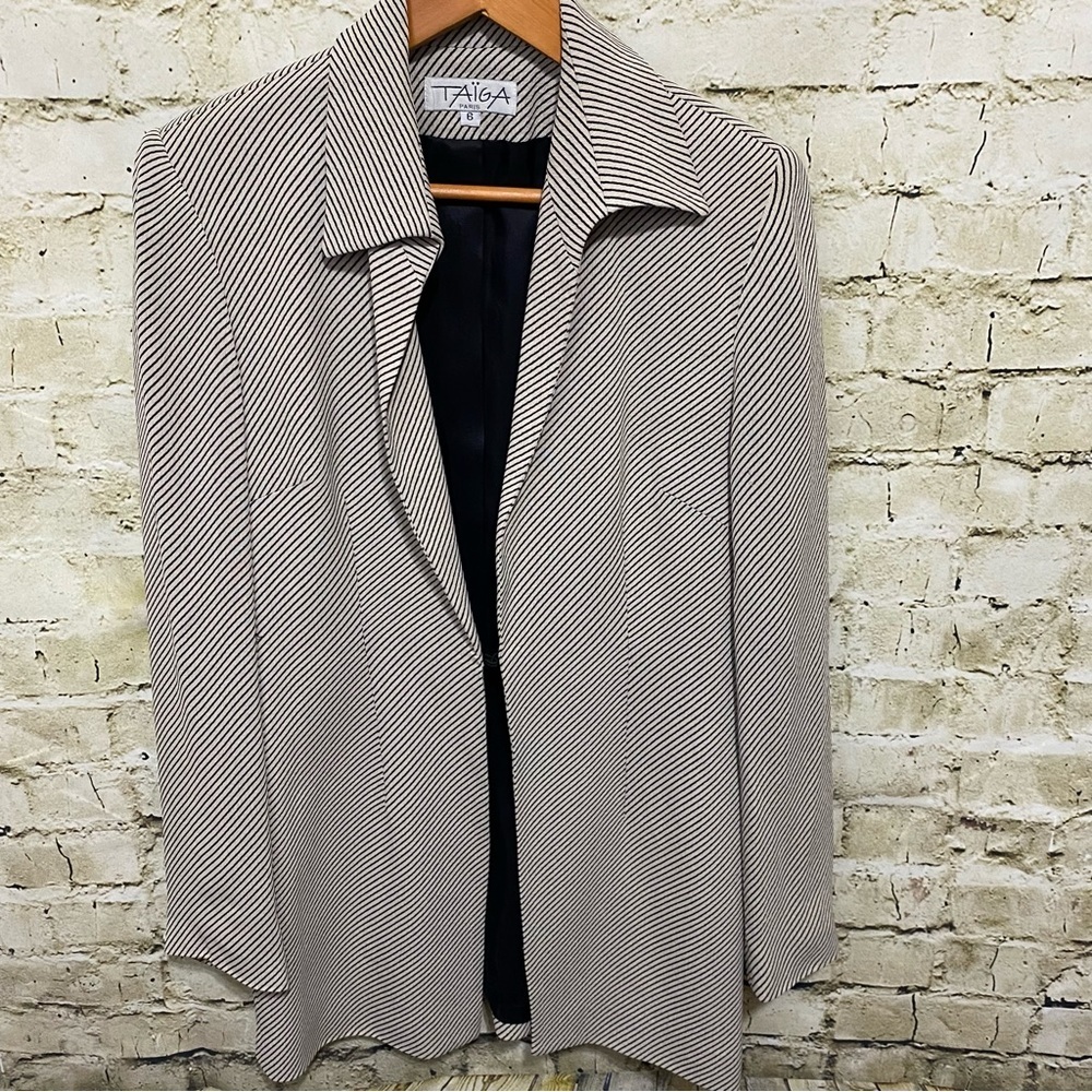 Taiga Paris Black Beige Striped Viscose Blazer Jacket